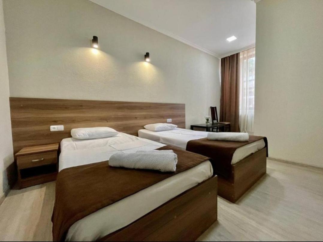 Merien Hotel Erivan Dış mekan fotoğraf