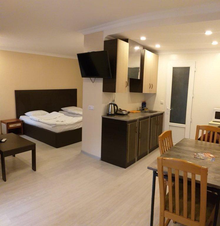 Merien Hotel Erivan Dış mekan fotoğraf