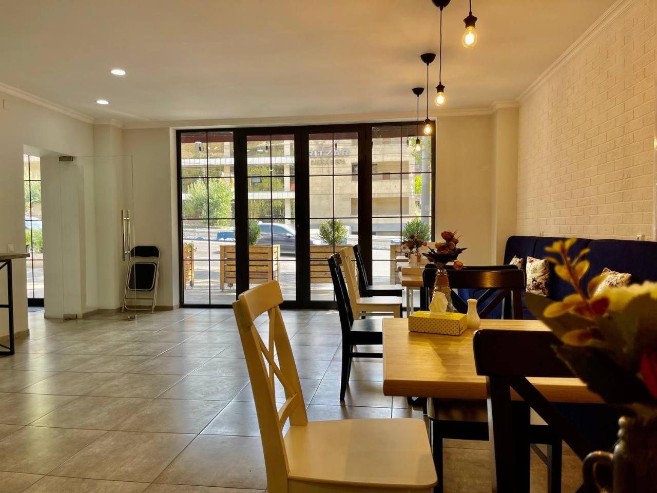 Merien Hotel Erivan Dış mekan fotoğraf
